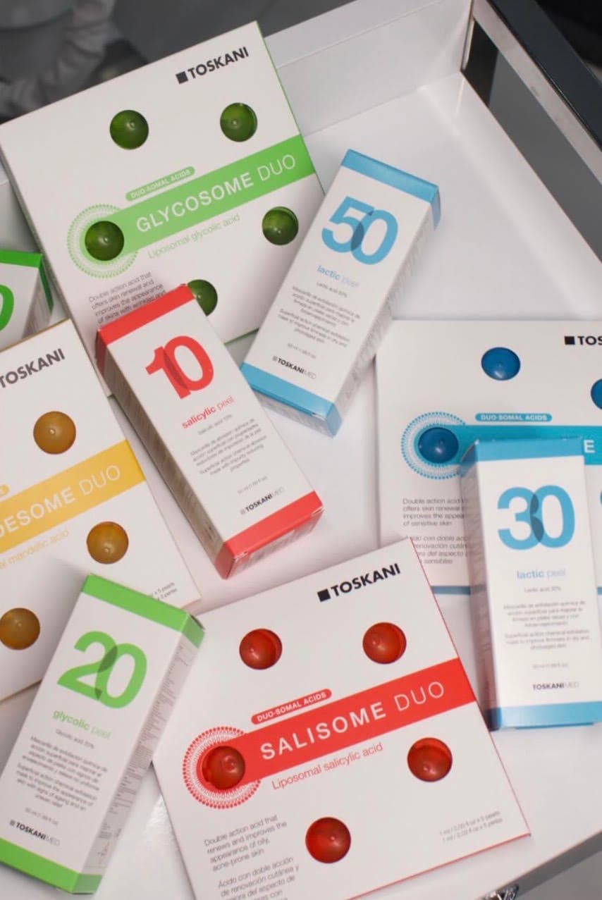 Trajtimi Peeling Kimik në MCL Aesthetic Clinic